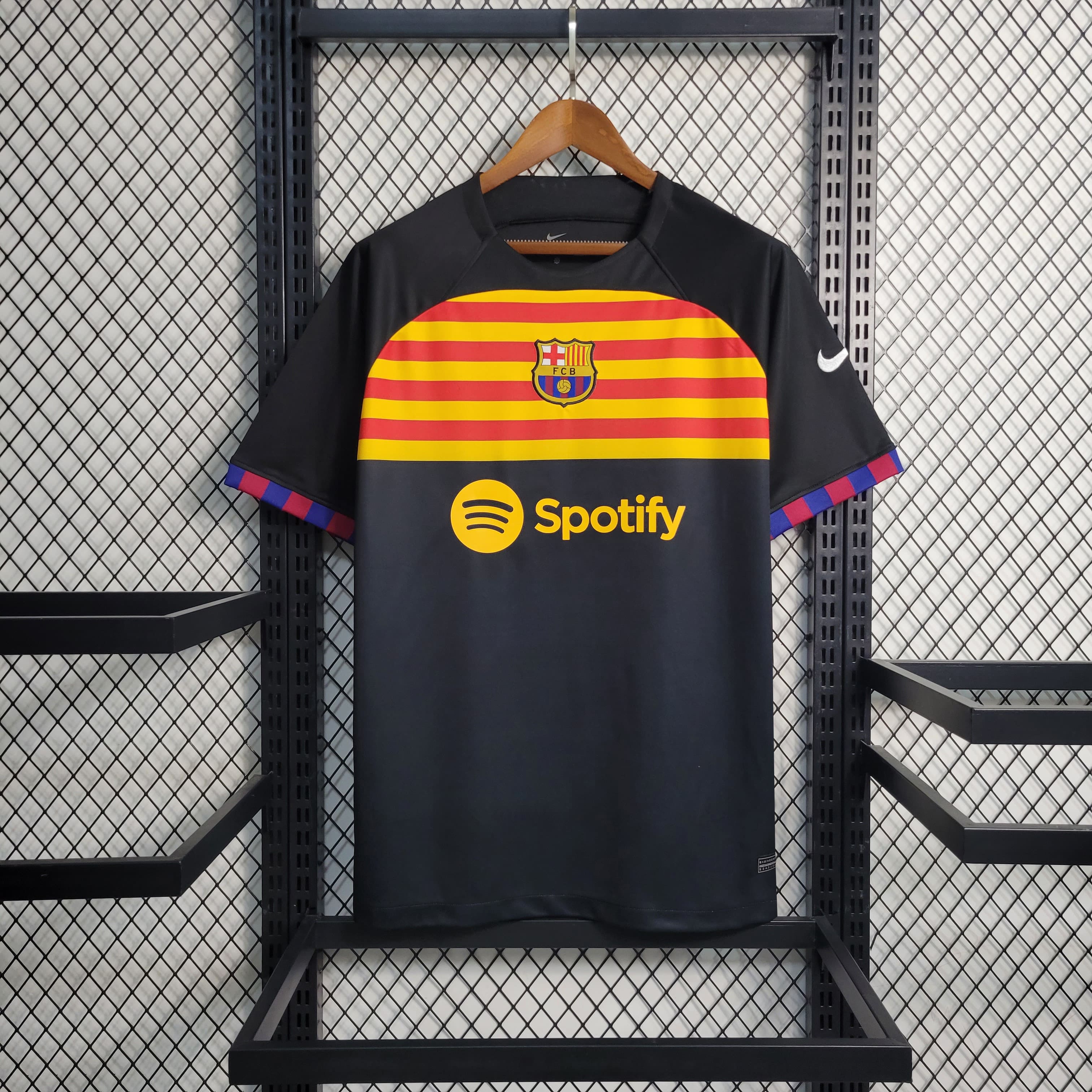 Camisa Barcelona 23/24 Treino - Preta 