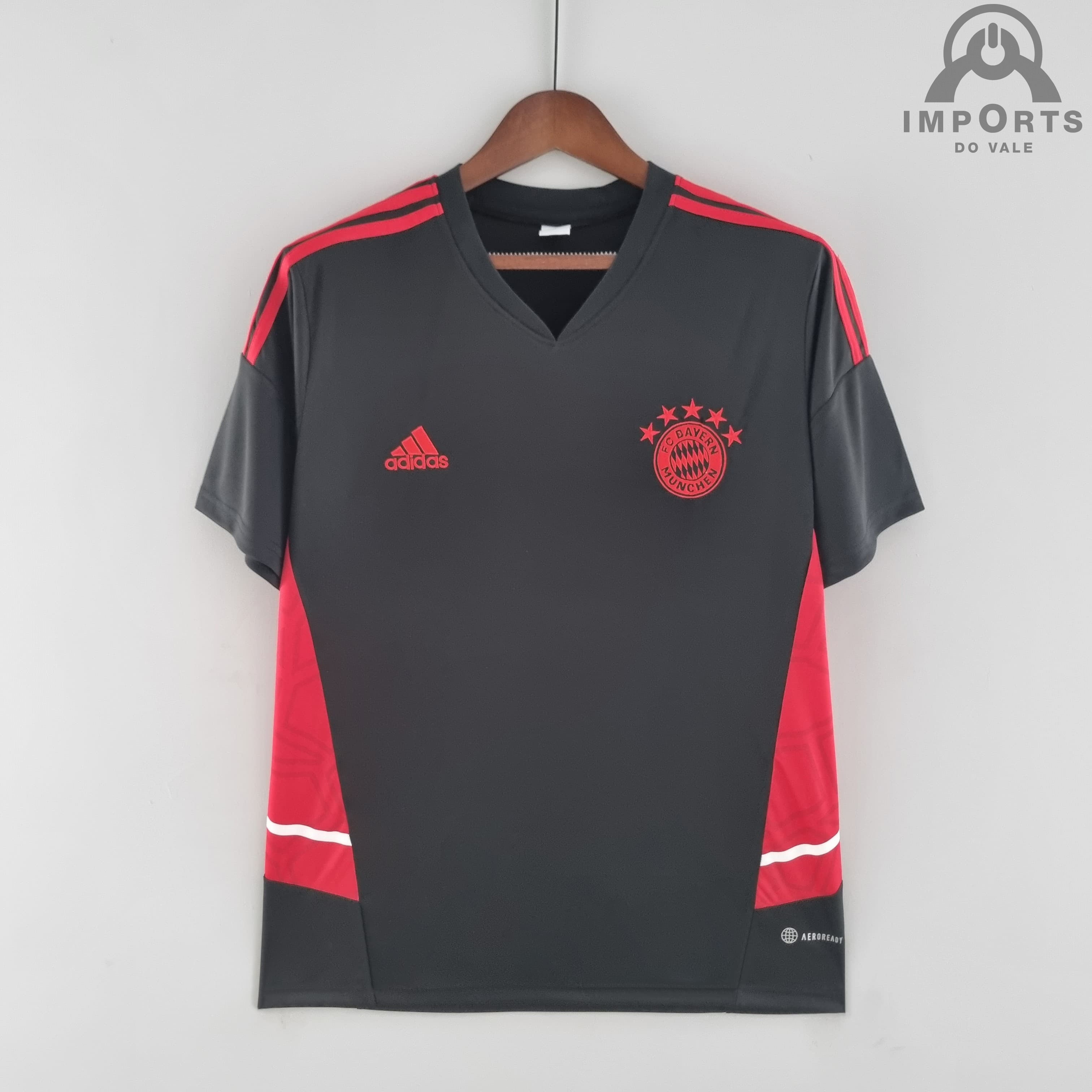 Camisa Bayern de Munique 22/23 Versão Torcedor Treino - Preta/Vermelho