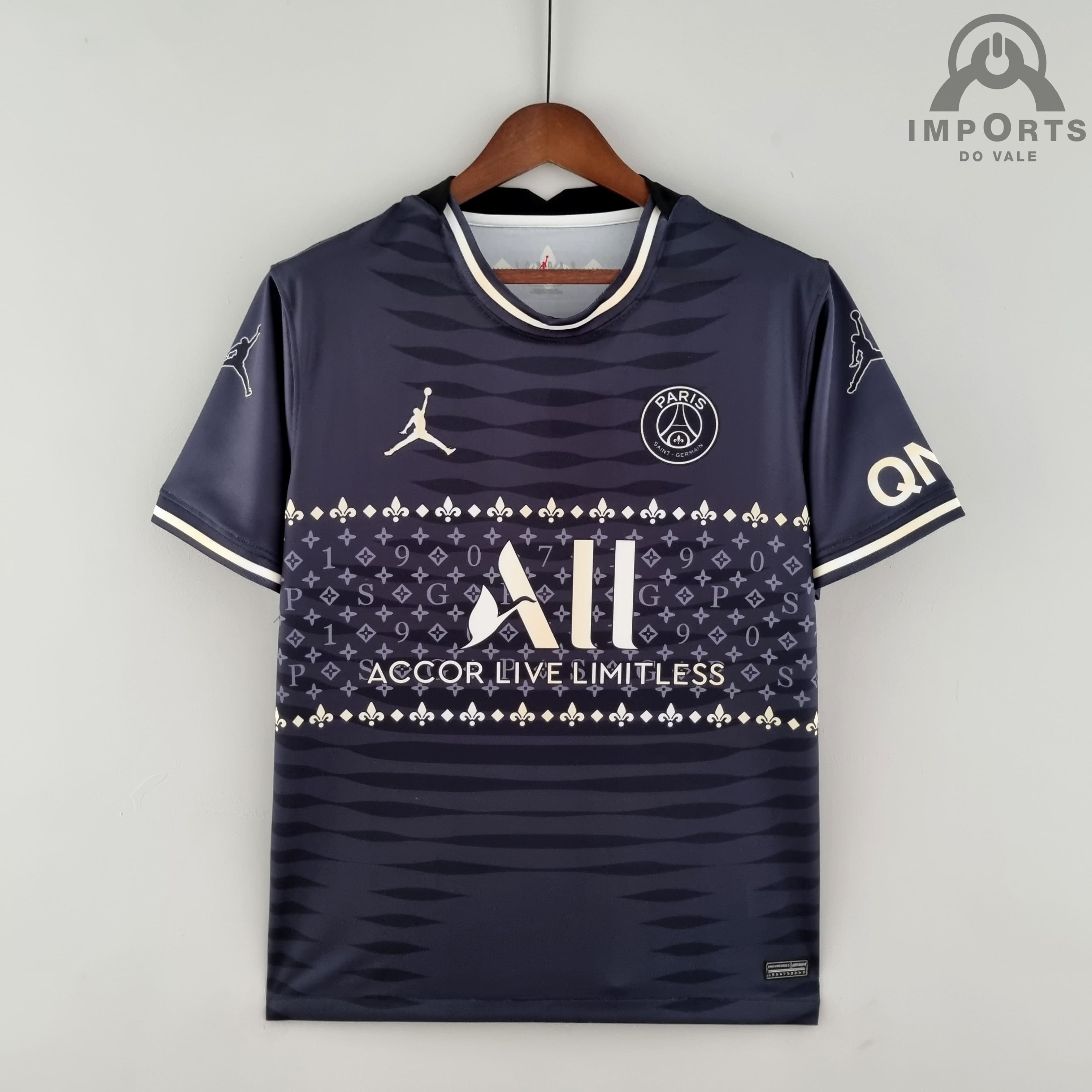 Camisa Paris Saint-Germain 22/23 Treino Versão Torcedor Preta + Personalização Grátis 
