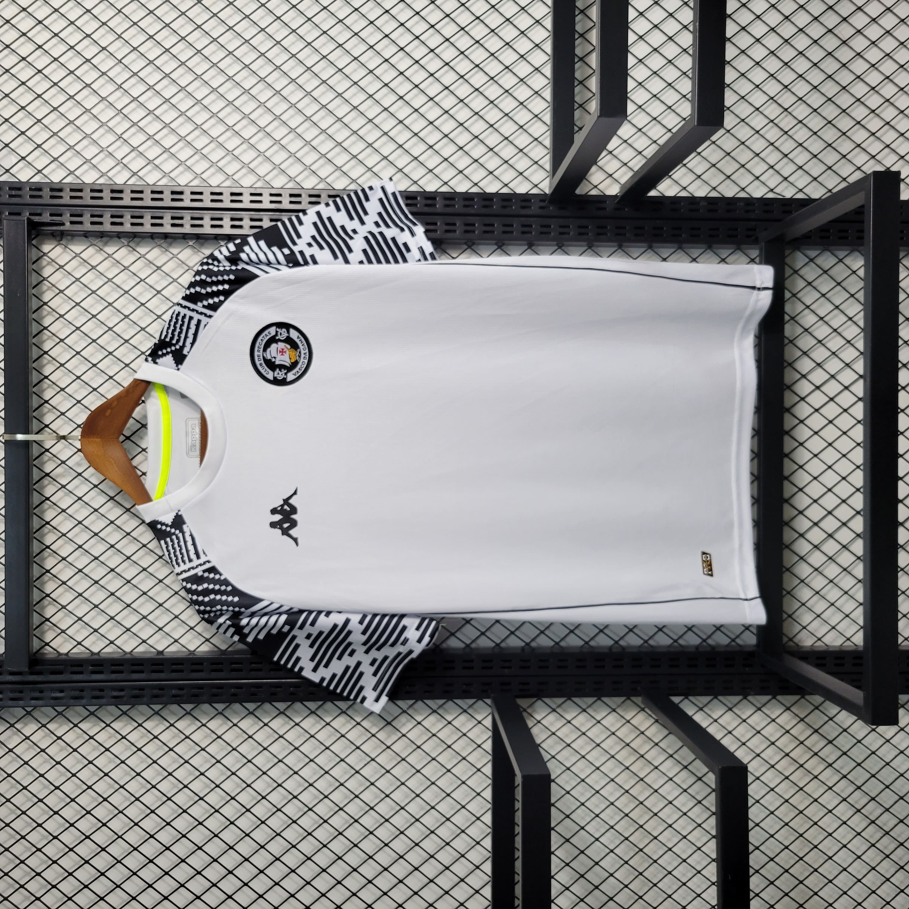Camisa Vasco 22/23 Versão Torcedor Prê-Jogo - Branca 