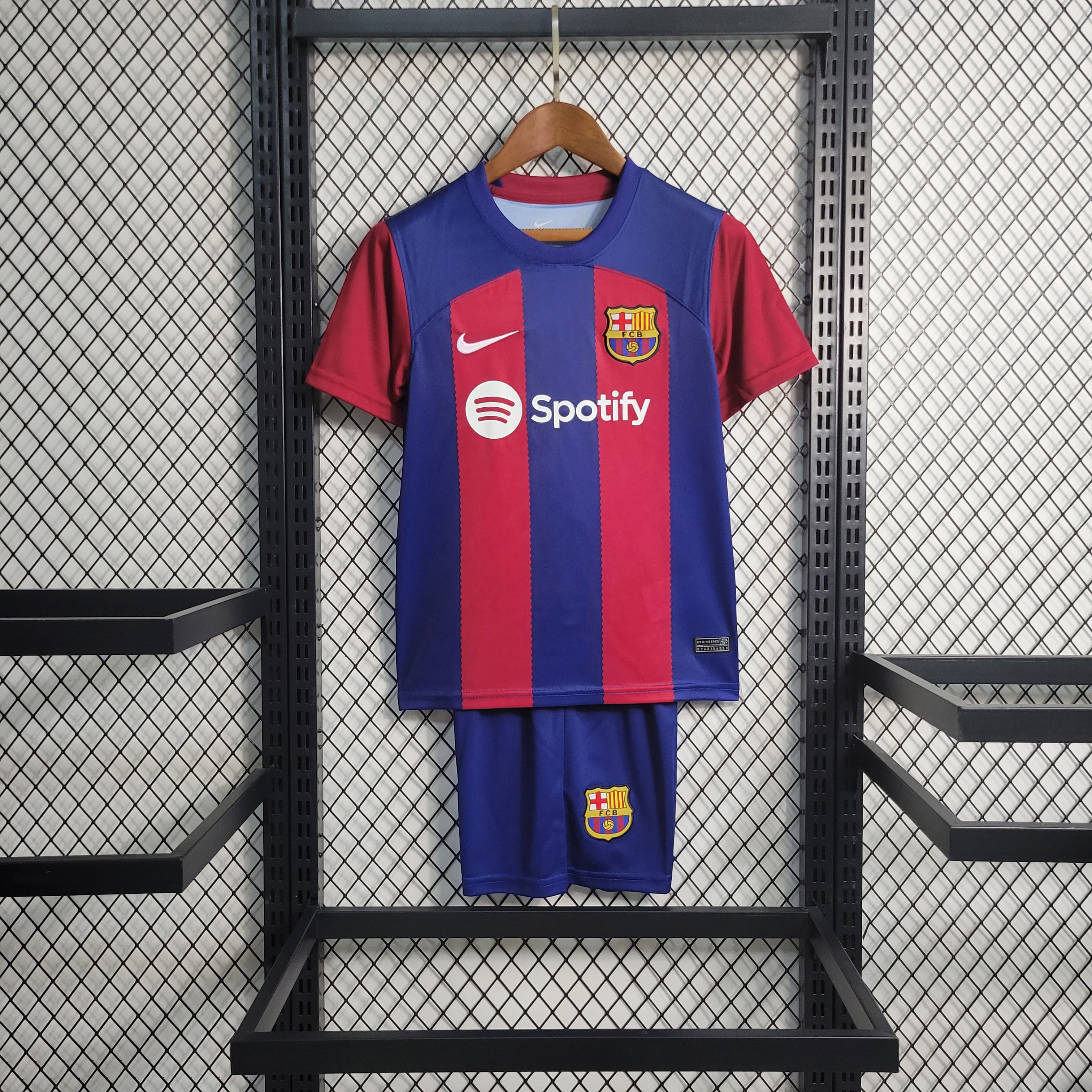 Kit Infantil Barcelona I 23/24 + Personalização Grátis 