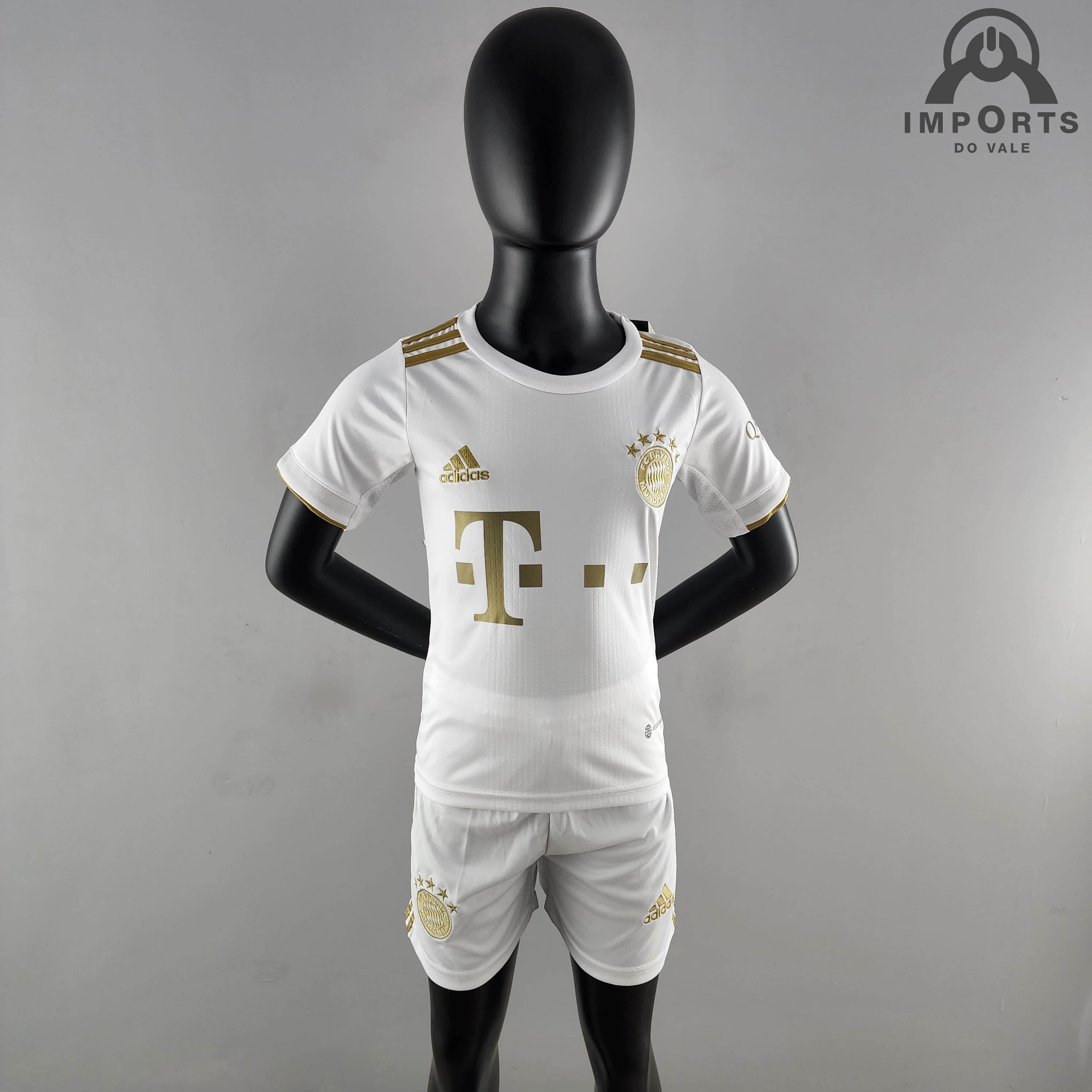 Kit Infantil Bayern de Munique II 22/23 + Personalização Grátis