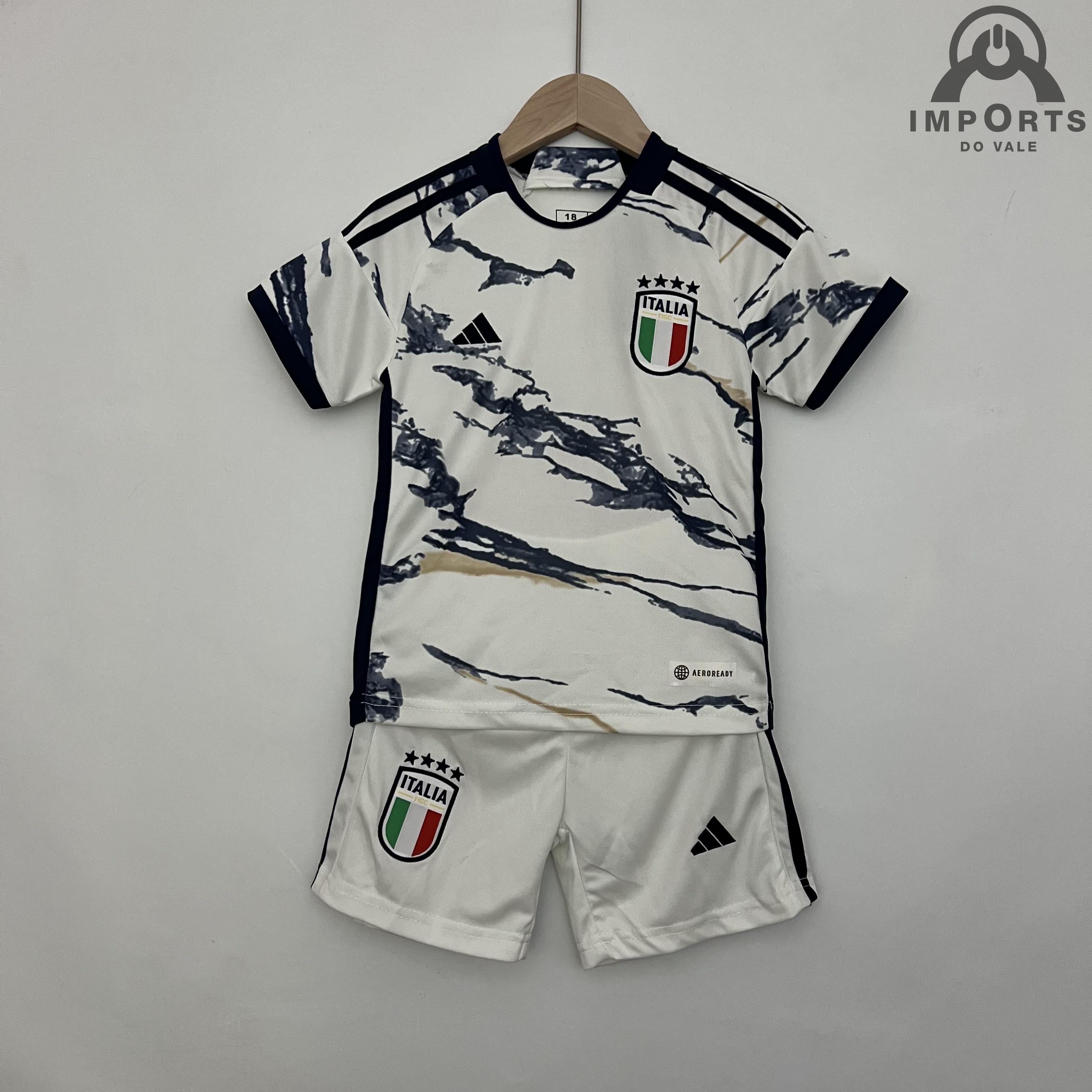 Kit Infantil da Seleção Italiana II 2023 + Personalização Grátis