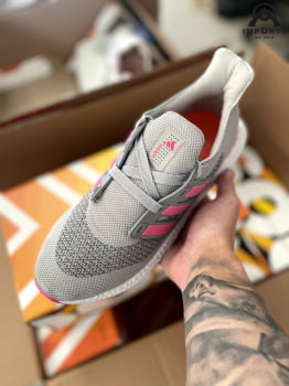 Tênis Ultraboost 2021 - Cinza/rosa