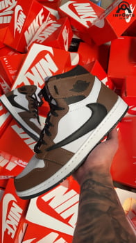 Tênis Air Jordan 1 Mid - Marrom