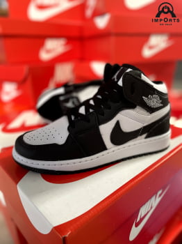 Tênis Air Jordan 1 Mid - Preto/branco