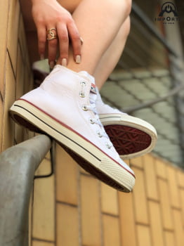 Tênis Cano Alto Converse All Star Chuck Taylor - Branco