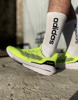 Tênis Ultraboost 2021 - Verde
