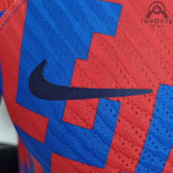 Camisa Barcelona 22/23 Versão Jogador Pré-Jogo Vermelho e Azul + Personalização Grátis