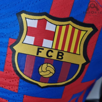 Camisa Barcelona 22/23 Versão Jogador Pré-Jogo Vermelho e Azul + Personalização Grátis