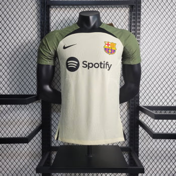 Camisa Barcelona 23/24 Versão Jogador Treino - Branca/verde Camisa Barcelona 23/24 Versão Jogador Treino - Branca/verde