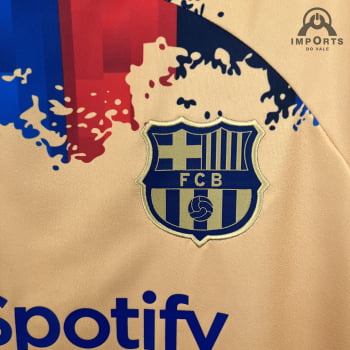 Camisa Barcelona 23/24 Versão Torcedor Ed. Especial Amarela + Personalização Grátis Camisa Barcelona 23/24 Versão Torcedor Ed. Especial Amarela + Personalização Grátis