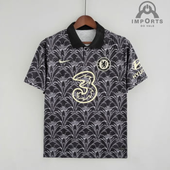 Camisa Chelsea 22/23 Versão Torcedor Ed. Clássica - Preta/dourada