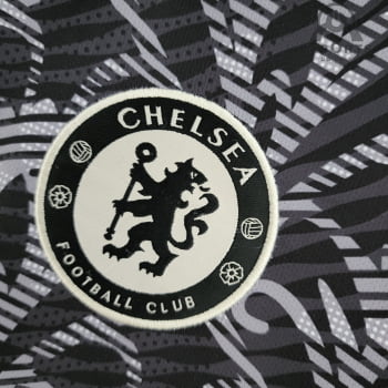 Camisa Chelsea 22/23 Versão Torcedor Ed. Clássica - Preta/dourada