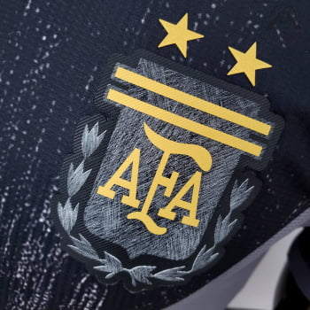Camisa da Seleção Argentina 2022 Versão Jogador Comemorativa Black + Personalização Grátis Camisa da Seleção Argentina 2022 Versão Jogador Comemorativa Black + Personalização Grátis