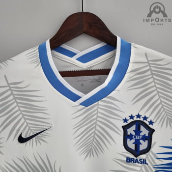 Camisa da Seleção Brasileira 2022 Versão Feminina Clássica Branca + Personalização Grátis