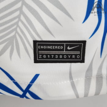 Camisa da Seleção Brasileira 2022 Versão Feminina Clássica Branca + Personalização Grátis