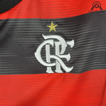 Camisa Flamengo I 23/24 Versão Feminina + Personalização Grátis Camisa Flamengo I 23/24 Versão Feminina + Personalização Grátis