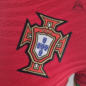 Camisa Gola Polo da Seleção Portuguesa 2022 Ed. Especial Versão Jogador - Vermelha Camisa Gola Polo da Seleção Portuguesa 2022 Ed. Especial Versão Jogador - Vermelha
