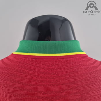 Camisa Gola Polo da Seleção Portuguesa 2022 Ed. Especial Versão Jogador - Vermelha