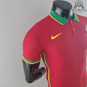 Camisa Gola Polo da Seleção Portuguesa 2022 Ed. Especial Versão Jogador - Vermelha