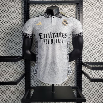Camisa Gola Polo Real Madrid 23/24 Versão Jogador Ed. Especial Clásica Branca Camisa Gola Polo Real Madrid 23/24 Versão Jogador Ed. Especial Clásica Branca
