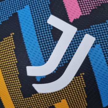 Camisa Juventus 22/23 Treino Versão Jogador - Multicolor 