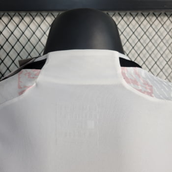Camisa Juventus 23/24 Versão Jogador Treino - Branco
