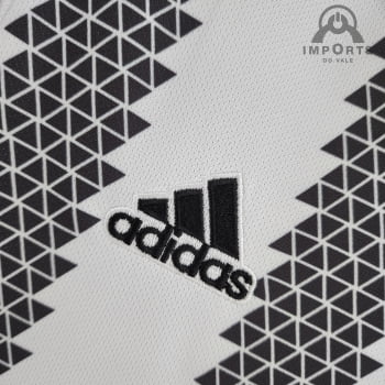 Camisa Juventus l 22/23 Versão Feminina + Personalização Grátis