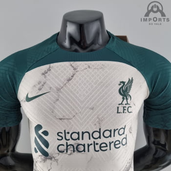 Camisa Liverpool 22/23 Ed. Concept Versão Jogador - Branca/verde