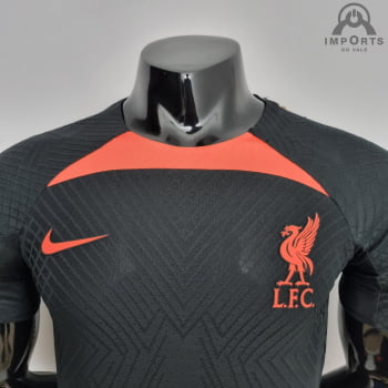 Camisa Liverpool 22/23 Treino Versão Jogador - Preta/laranja