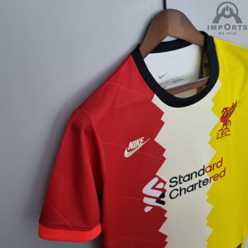 Camisa Liverpool 22/23 Treino - Tricolor 