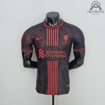 Camisa Liverpool 22/23 Treino Versão Jogador - Preto/vermelho