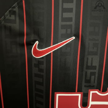 Camisa Liverpool x Lebron James 23/24 Versão Torcedor + Personalização Grátis