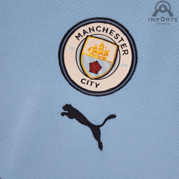 Camisa Manchester City l 22/23 Versão Feminina + Personalização Grátis Camisa Manchester City l 22/23 Versão Feminina + Personalização Grátis