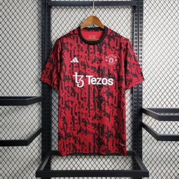 Camisa Manchester United 23/24 Treino - Vermelha/preta Camisa Manchester United 23/24 Treino - Vermelha/preta