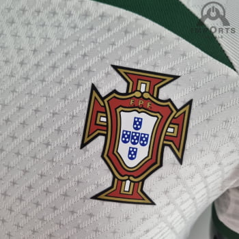Camisa da Seleção Portuguesa 2022 Versão Jogador Treino - Branca Camisa da Seleção Portuguesa 2022 Versão Jogador Treino - Branca