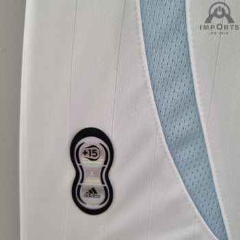 Camisa Real Madrid 22/23 Versão Torcedor Pré-Jogo - Branca