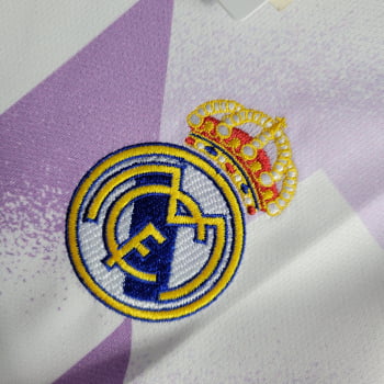 Camisa Real Madrid 22/23 Versão Torcedor Ed. Especial Geometry + Personalização Grátis Camisa Real Madrid 22/23 Versão Torcedor Ed. Especial Geometry + Personalização Grátis