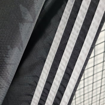 Jaqueta Corta-Vento Real Madrid 23/24 - Preto Camuflado