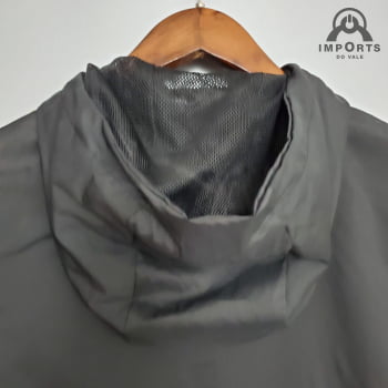 Jaqueta Corta-Vento Juventus 20/21 - Preto 