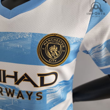 Kit Infantil Manchester City 22/23 Versão Jogador Ed. Especial Azul e Branco