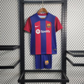Kit Infantil Barcelona I 23/24 + Personalização Grátis Kit Infantil Barcelona I 23/24 + Personalização Grátis