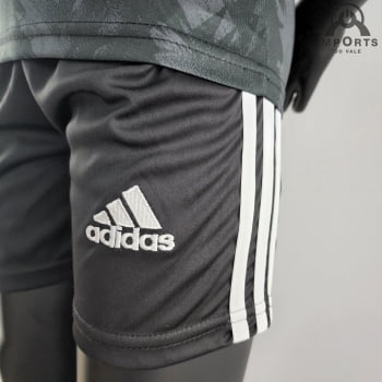 Kit Infantil Juventus II 22/23 + Personalização Grátis