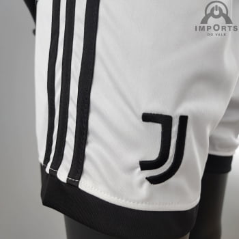 Kit Infantil Juventus l 22/23 + Personalização Grátis