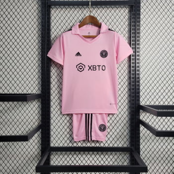 Kit Infantil Miami I 23/24 + Personalização Grátis Kit Infantil Miami I 23/24 + Personalização Grátis