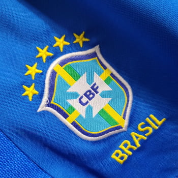 Kit Infantil Seleção Brasileira I 20/21 + Personalização Grátis Kit Infantil Seleção Brasileira I 20/21 + Personalização Grátis
