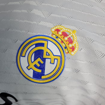 Manga Longa Real Madrid I 23/24 Versão Torcedor + Patch + Personalização Grátis Manga Longa Real Madrid I 23/24 Versão Torcedor + Patch + Personalização Grátis