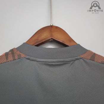 Camisa Flamengo 21/22 Treino - Cinza/vermelha