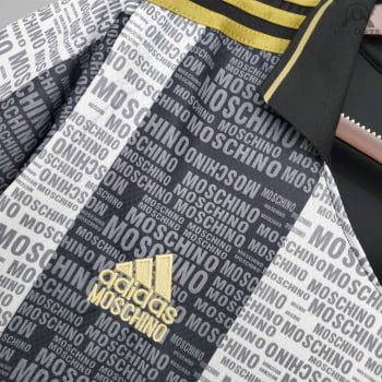 Camisa Juventus 21/22 Edição Especial Moschino Versão Torcedor + Personalização Grátis